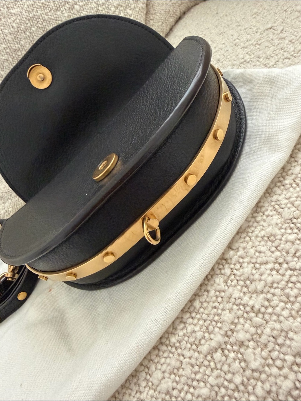 Chloe Nile Small Bracelet Leather Shoulder Bag in Black - Picture 3 of 12